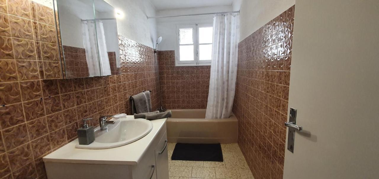 Villa Chaleureuse: Appartement Indépendant avec Wi-Fi et Parking Sanary-sur-Mer Exterior photo