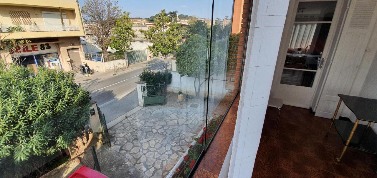 Villa Chaleureuse: Appartement Indépendant avec Wi-Fi et Parking Sanary-sur-Mer Exterior photo